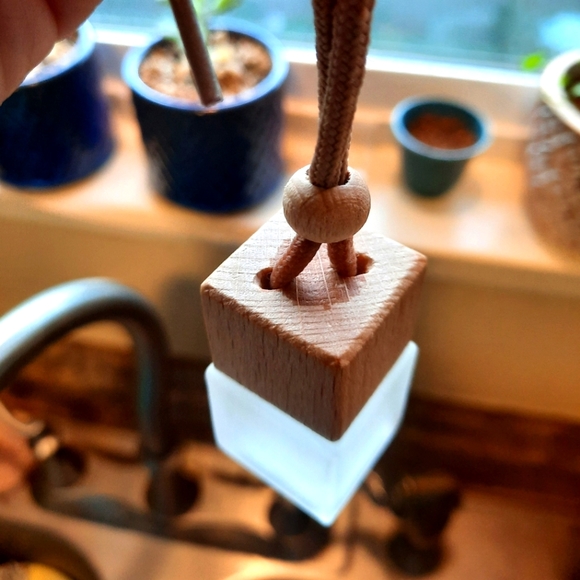 Hanging Diffuser Essential Oils | Home Car Natural Air Freshener | Frosted Glass - Picture 3 of 4